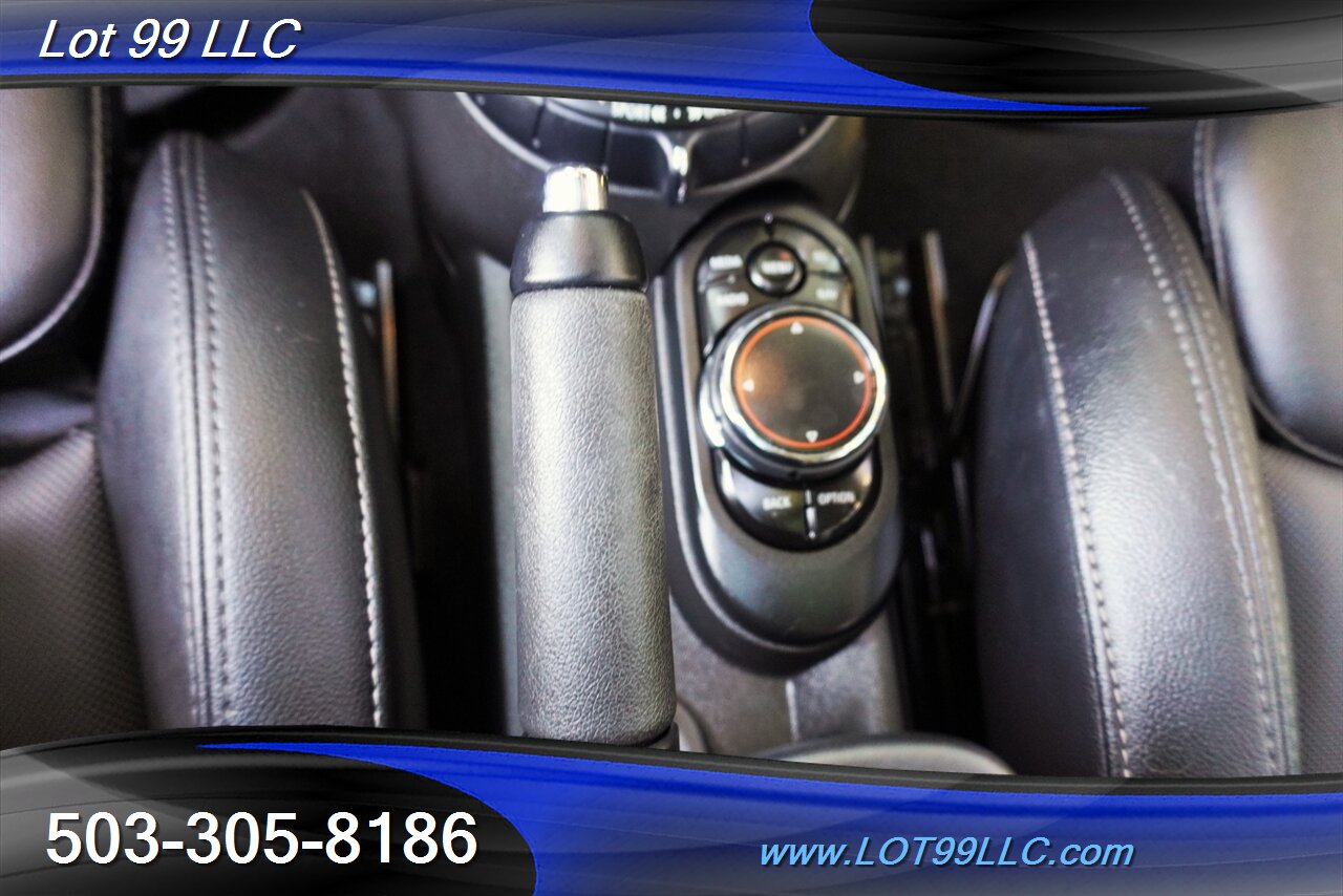 2017 MINI Cooper S 5 Doors 2.0L TWIN TURBO 6 Speed Manual GPS Heated  Leather Seats Pano Roof 1 ONWER - Photo 26 - Milwaukie, OR 97267