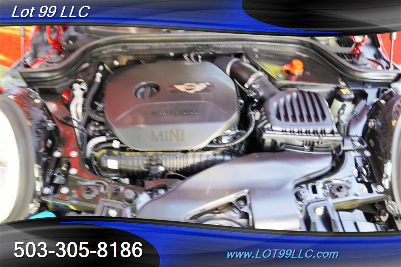 2017 MINI Cooper S 5 Doors 2.0L TWIN TURBO 6 Speed Manual GPS Heated  Leather Seats Pano Roof 1 ONWER - Photo 19 - Milwaukie, OR 97267