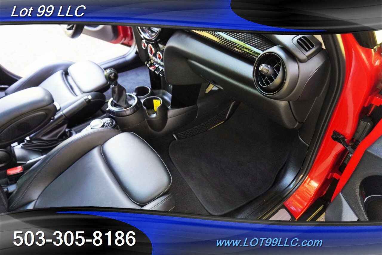 2017 MINI Cooper S 5 Doors 2.0L TWIN TURBO 6 Speed Manual GPS Heated  Leather Seats Pano Roof 1 ONWER - Photo 36 - Milwaukie, OR 97267