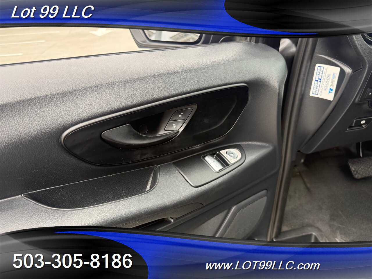 2018 Mercedes-Benz Metris WHEELCHAIR VAN Rear Ramp 1-Owner 141k Miles  2.0L Turbo I4 208hp 258ft. lbs. - Photo 33 - Milwaukie, OR 97267
