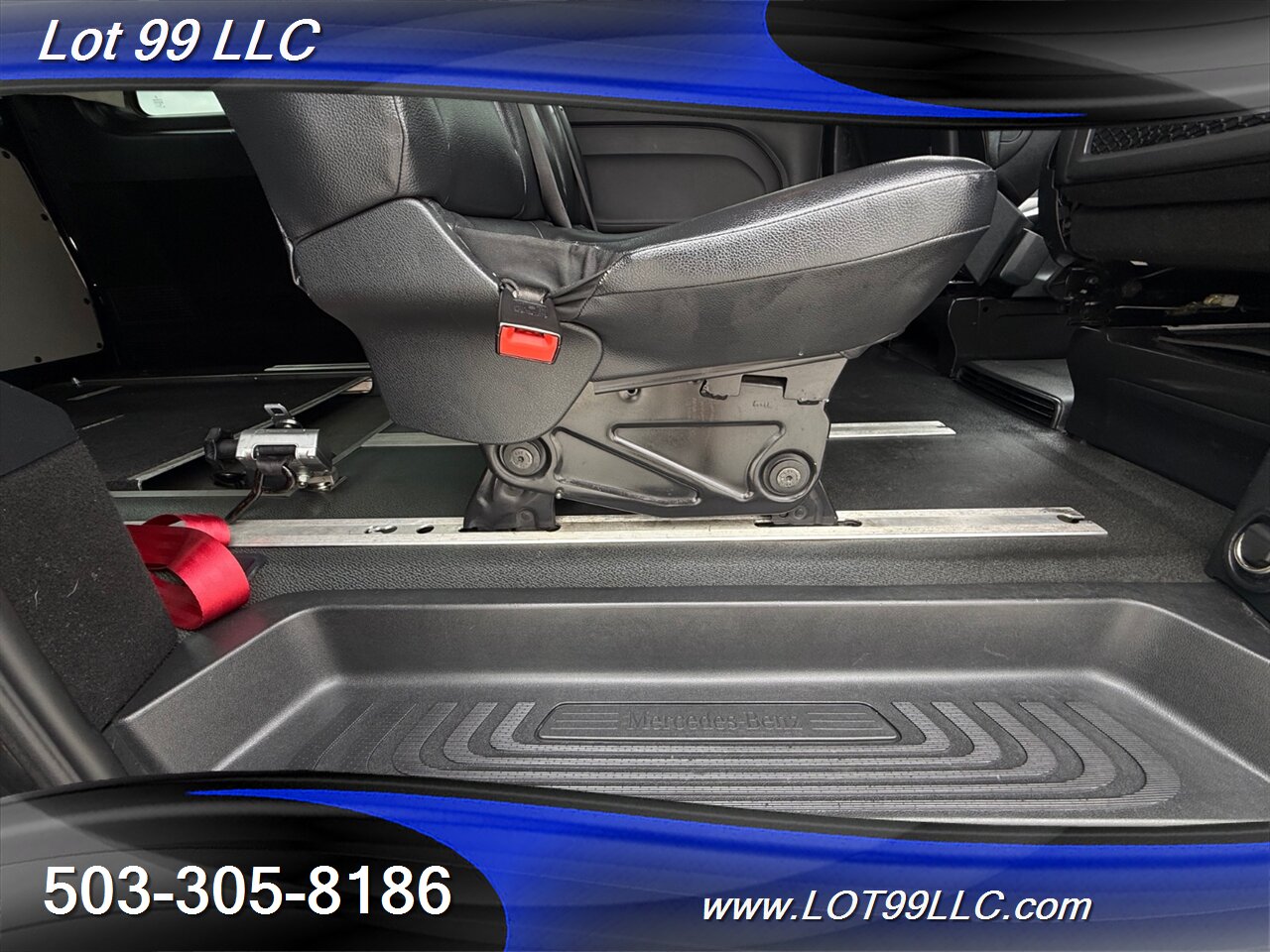 2018 Mercedes-Benz Metris WHEELCHAIR VAN Rear Ramp 1-Owner 141k Miles  2.0L Turbo I4 208hp 258ft. lbs. - Photo 43 - Milwaukie, OR 97267