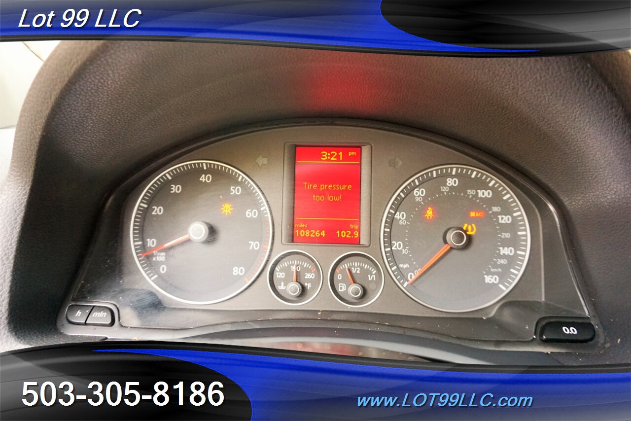 2008 Volkswagen Rabbit S Dr Hatchback 2.5L 5 Speed Manual 1 OWNER   - Photo 19 - Milwaukie, OR 97267