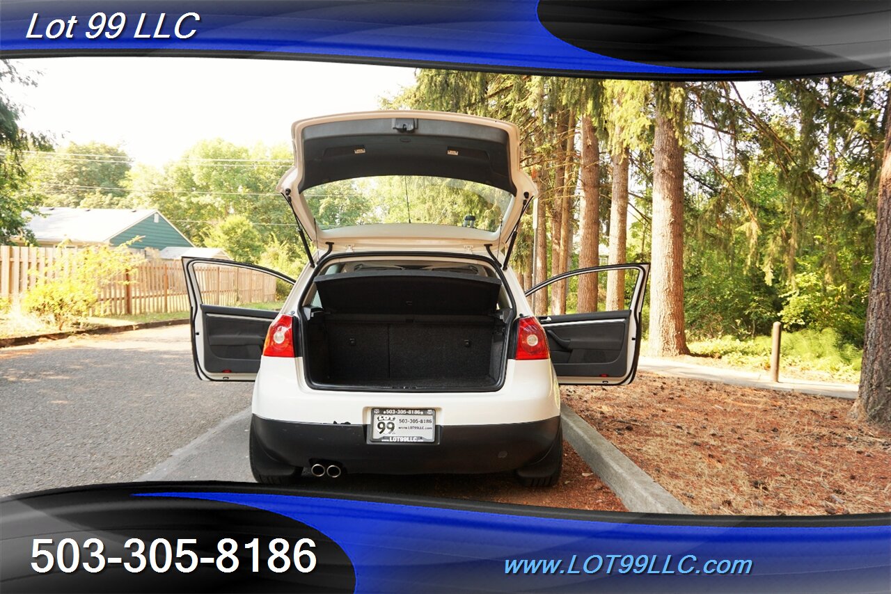 2008 Volkswagen Rabbit S Dr Hatchback 2.5L 5 Speed Manual 1 OWNER   - Photo 24 - Milwaukie, OR 97267