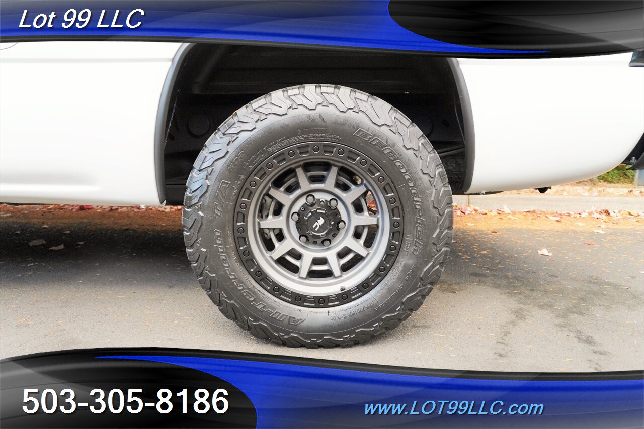 2004 GMC Sierra 1500 SLE 4dr Extended Cab 4x4 V8 5.3L Auto Short Bed Matching Color Canopy Fuel Wheels NEWER TIRES - Photo 3 - Milwaukie, OR 97267