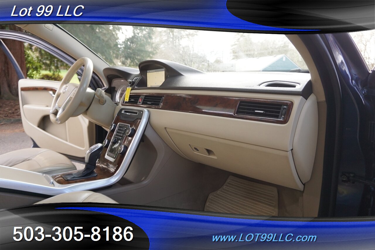 2013 Volvo XC70 T6 Wagon AWD 81K Heated Leather Moon Roof   - Photo 16 - Milwaukie, OR 97267