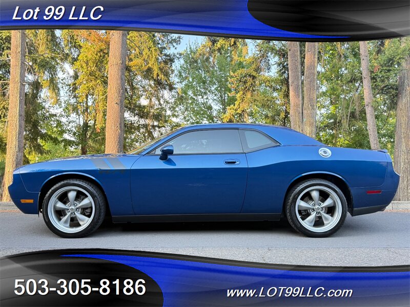 2009 Dodge Challenger R/T's photo