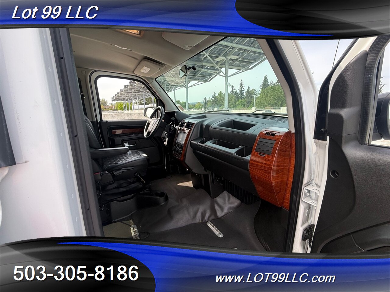 2014 Mobility Ventures MV1 LX ** WHEELCHAIR VAN ** New Tires 30 " Wide Powered   - Photo 41 - Milwaukie, OR 97267