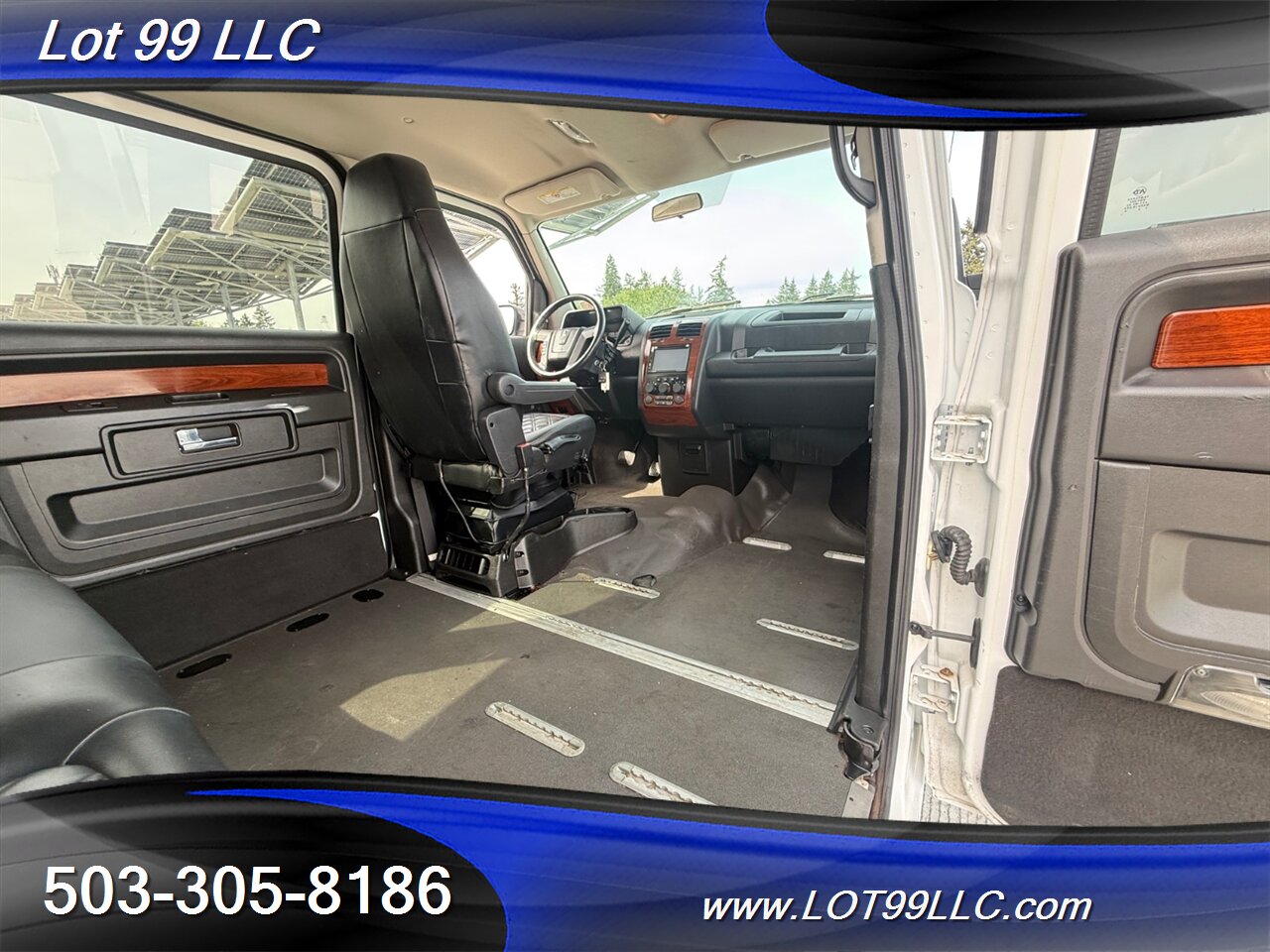 2014 Mobility Ventures MV1 LX ** WHEELCHAIR VAN ** New Tires 30 " Wide Powered   - Photo 39 - Milwaukie, OR 97267