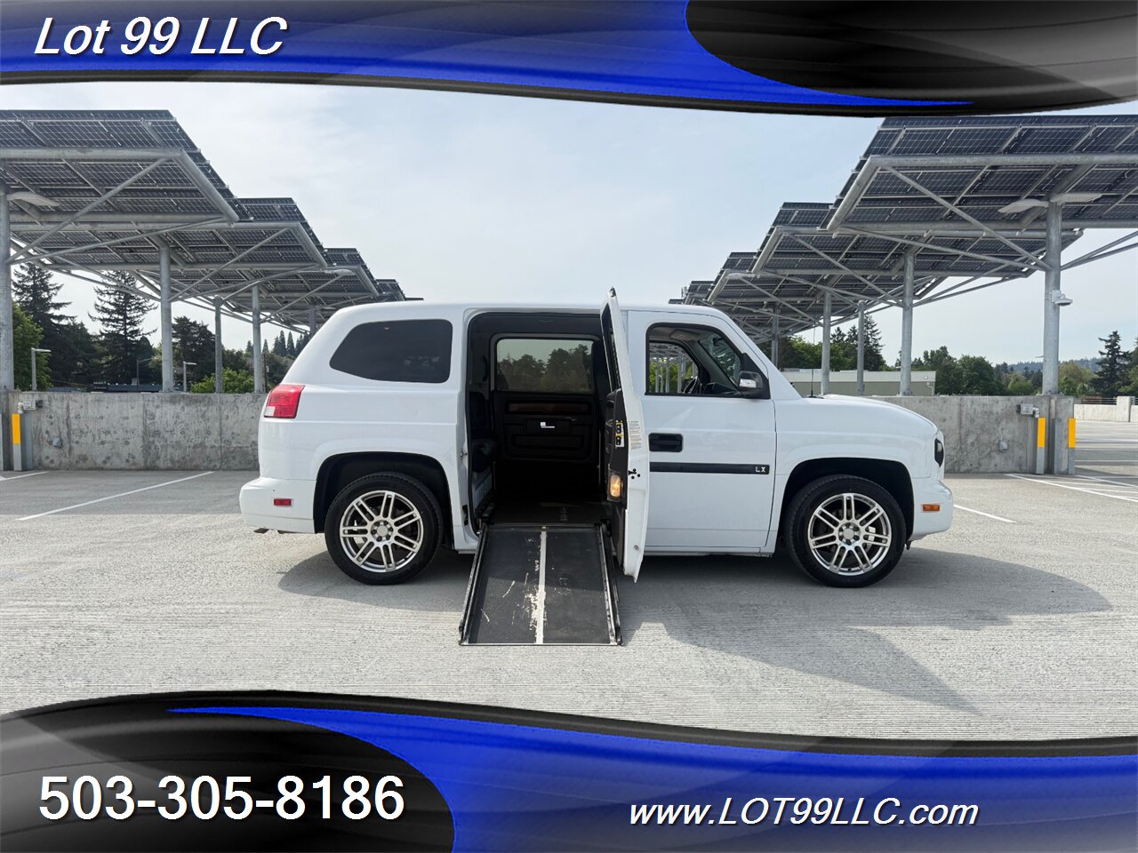 2014 Mobility Ventures MV1 LX ** WHEELCHAIR VAN ** New Tires 30 " Wide Powered   - Photo 1 - Milwaukie, OR 97267