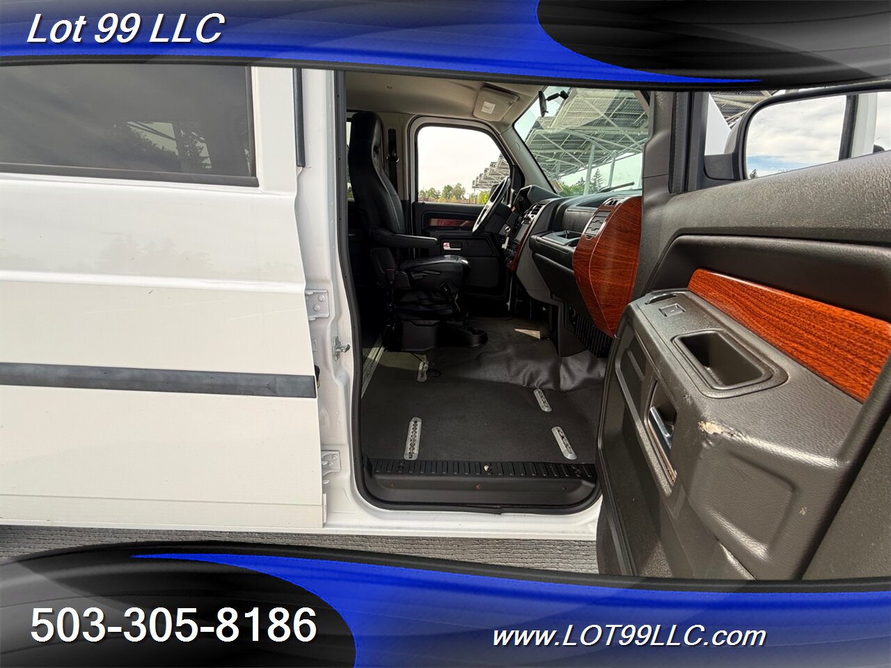 2014 Mobility Ventures MV1 LX ** WHEELCHAIR VAN ** New Tires 30 " Wide Powered   - Photo 40 - Milwaukie, OR 97267