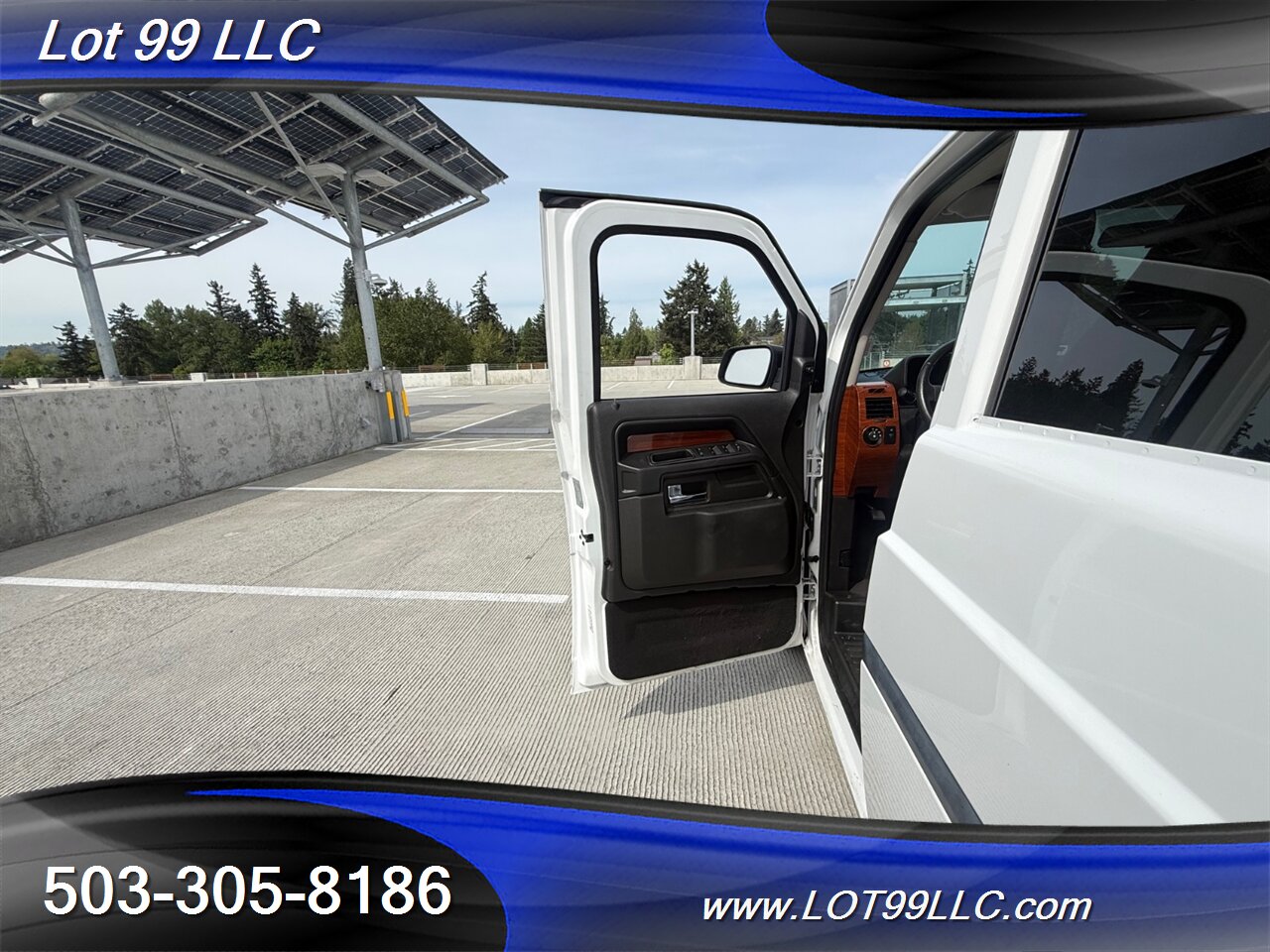 2014 Mobility Ventures MV1 LX ** WHEELCHAIR VAN ** New Tires 30 " Wide Powered   - Photo 30 - Milwaukie, OR 97267
