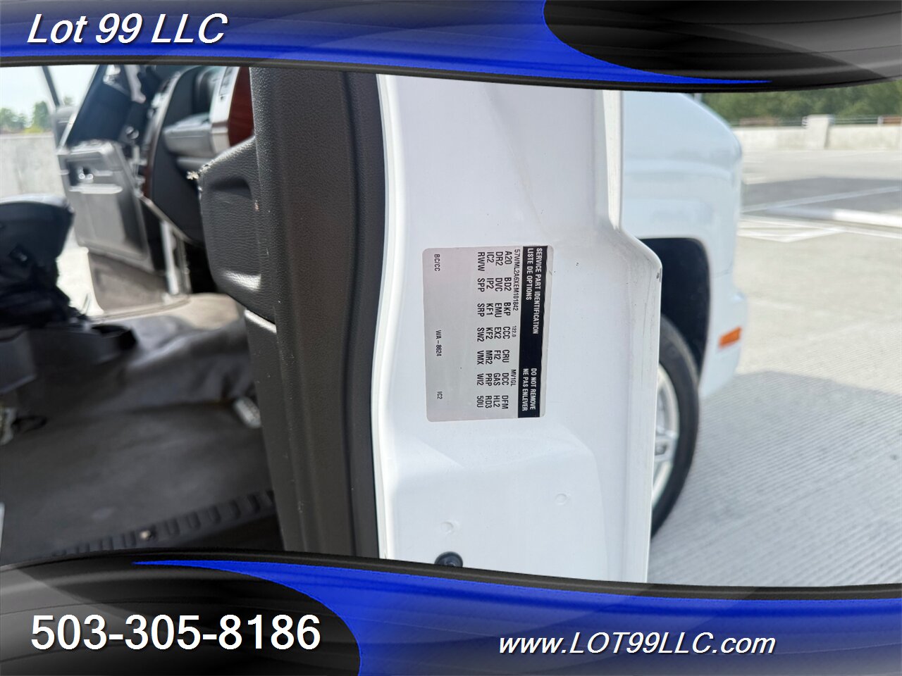 2014 Mobility Ventures MV1 LX ** WHEELCHAIR VAN ** New Tires 30 " Wide Powered   - Photo 49 - Milwaukie, OR 97267