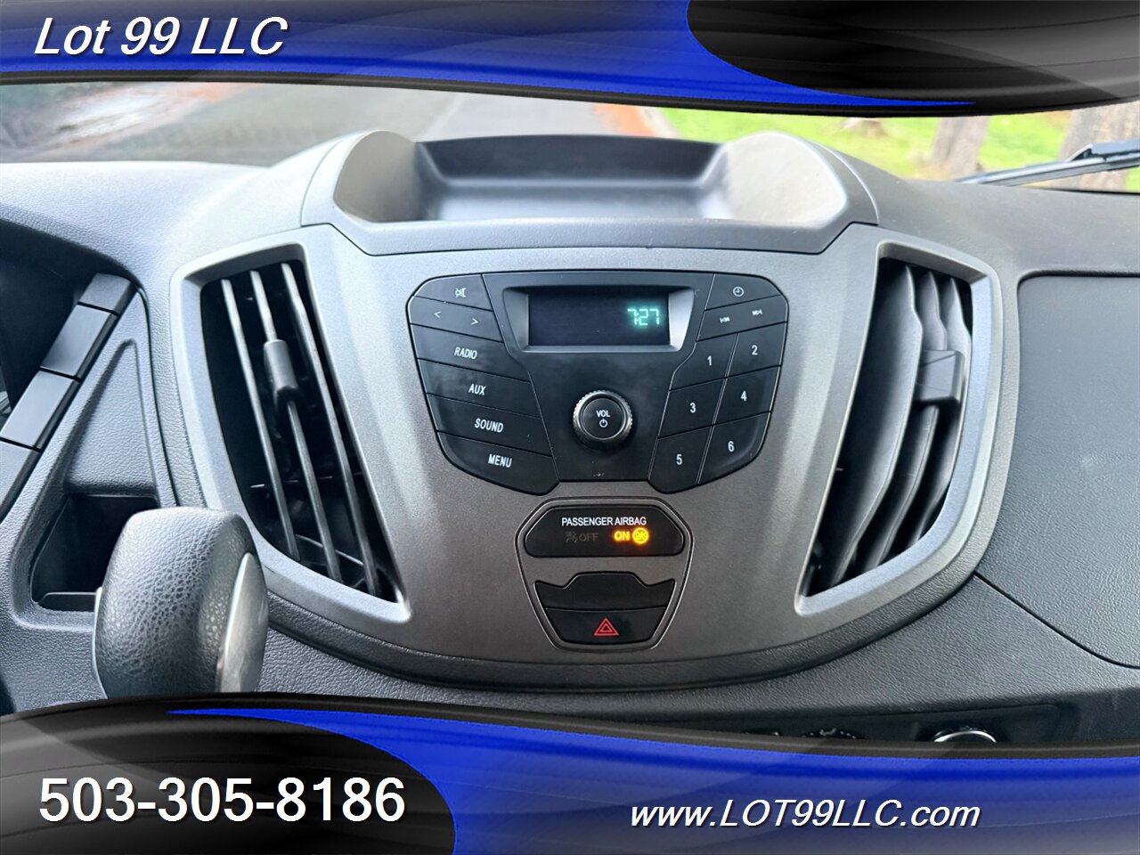 2019 Ford Transit 250 Cargo Van Delivery Package Tie Downs   - Photo 17 - Milwaukie, OR 97267