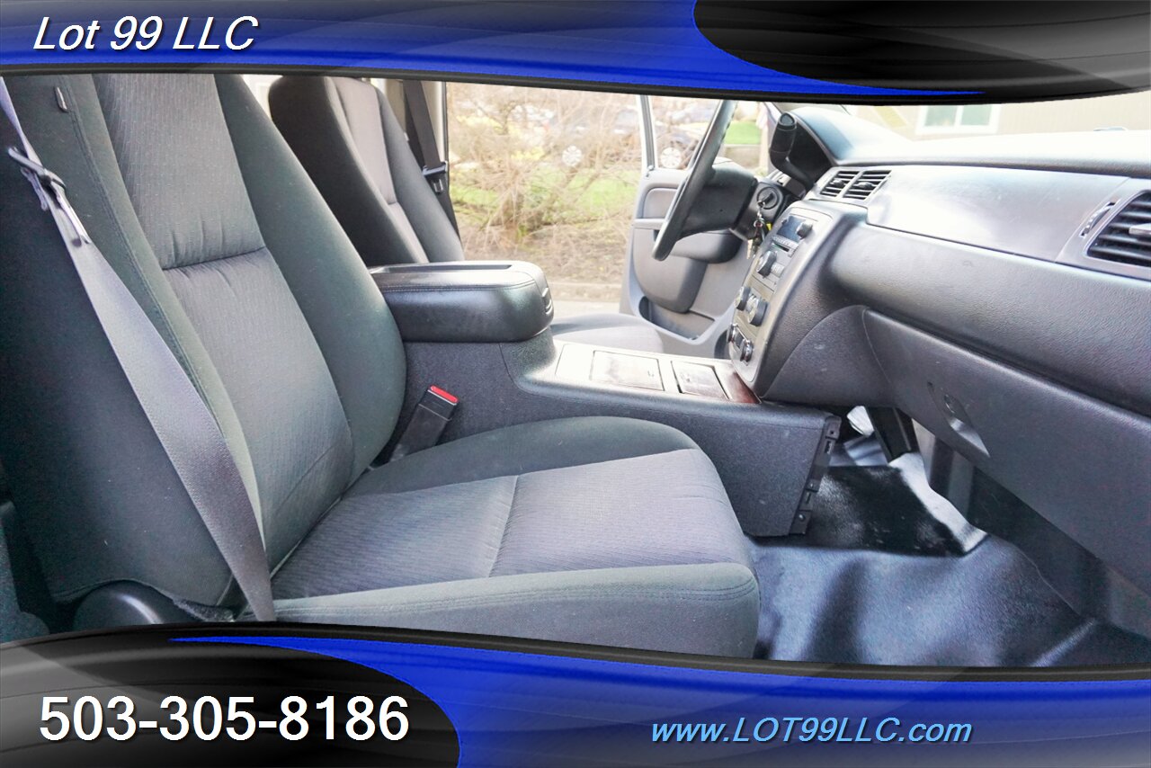 2013 Chevrolet Suburban 2500 4X4 V8 6.0L Auto Leather Black Wheels   - Photo 17 - Milwaukie, OR 97267