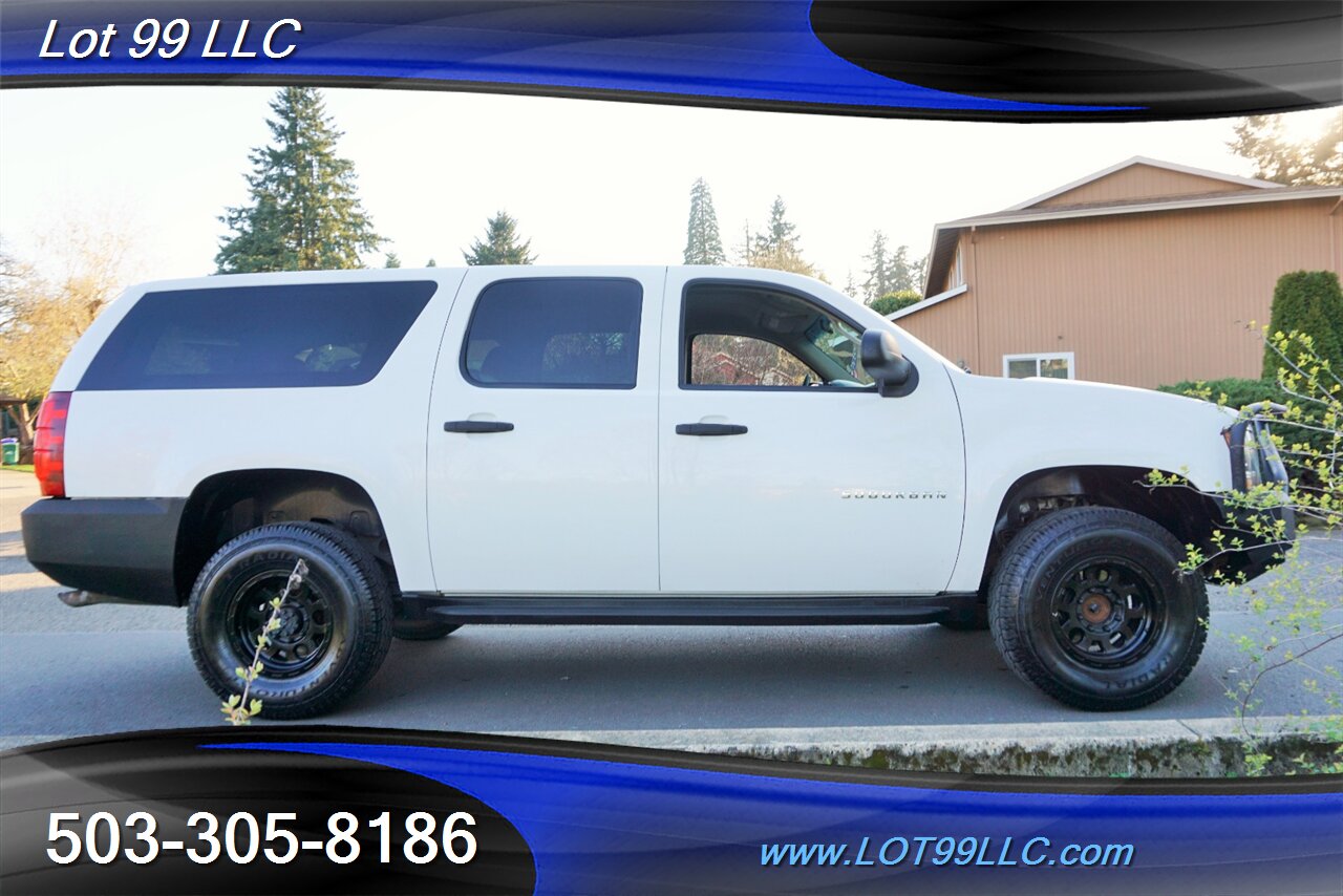 2013 Chevrolet Suburban 2500 4X4 V8 6.0L Auto Leather Black Wheels   - Photo 7 - Milwaukie, OR 97267