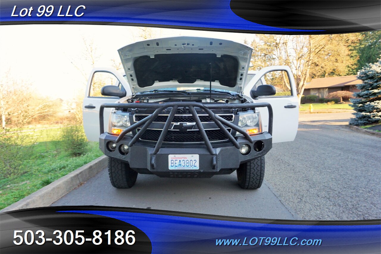 2013 Chevrolet Suburban 2500 4X4 V8 6.0L Auto Leather Black Wheels   - Photo 26 - Milwaukie, OR 97267