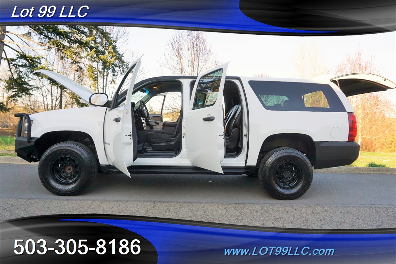 2013 Chevrolet Suburban 2500 4X4 V8 6.0L Auto Leather Black Wheels   - Photo 25 - Milwaukie, OR 97267