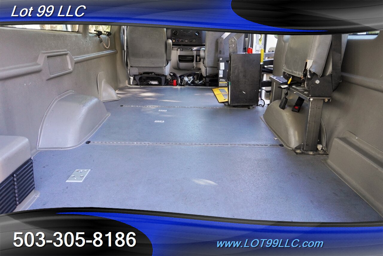 2009 Ford E-Series Van E-350 SD Hight Roof ADA Wheels Chair Van Power  Ramp Newer Tires - Photo 14 - Milwaukie, OR 97267