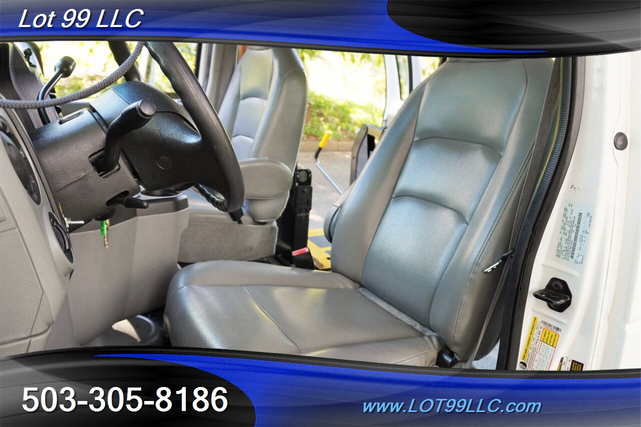 2009 Ford E-Series Van E-350 SD Hight Roof ADA Wheels Chair Van Power  Ramp Newer Tires - Photo 2 - Milwaukie, OR 97267