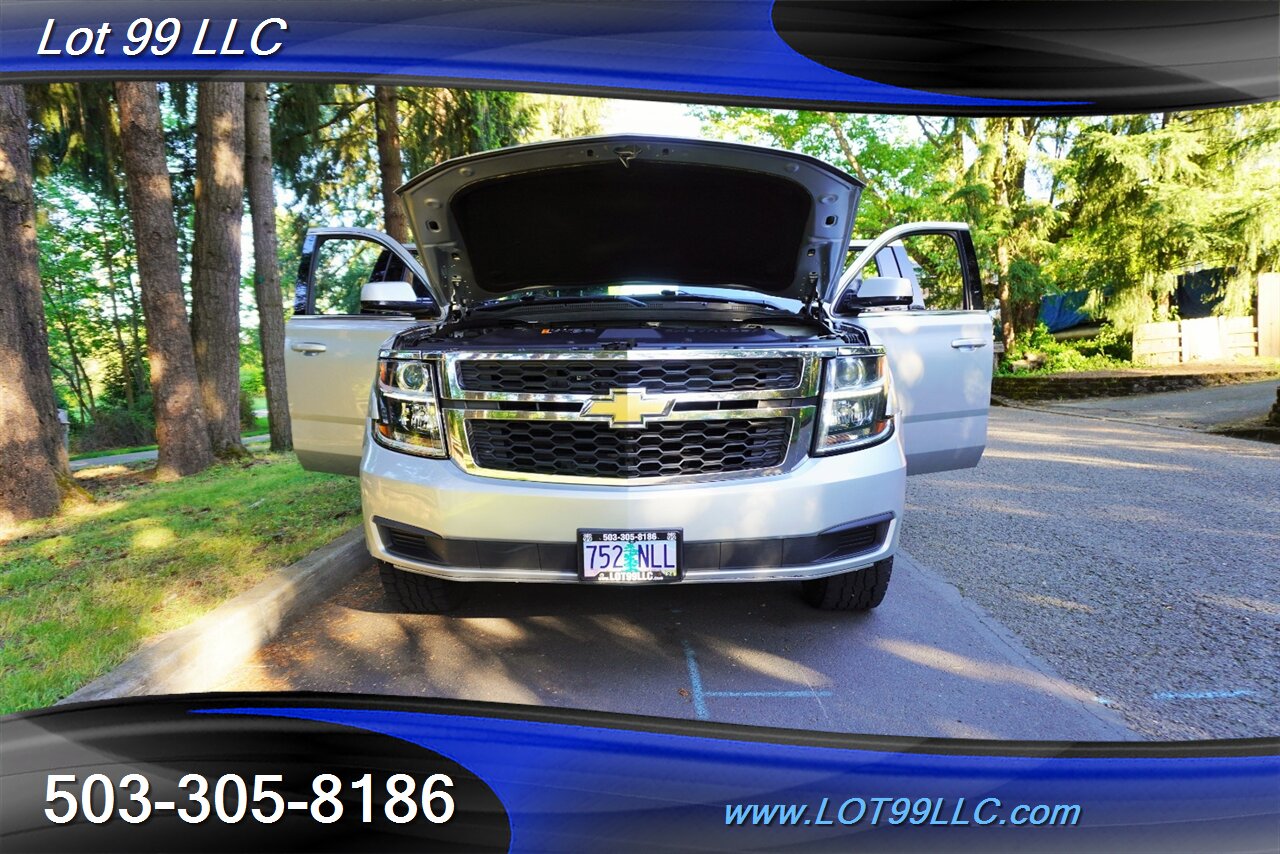 2018 Chevrolet Suburban LT 4X4 V8 5.3L Auto Heated Leather Seats  GPS 3 row seating DVD Premium Wheels Newer Tires - Photo 28 - Milwaukie, OR 97267