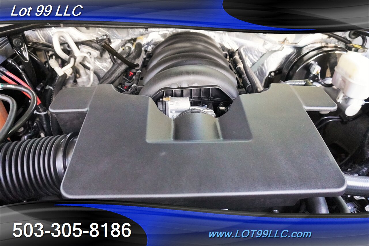 2018 Chevrolet Suburban LT 4X4 V8 5.3L Auto Heated Leather Seats  GPS 3 row seating DVD Premium Wheels Newer Tires - Photo 20 - Milwaukie, OR 97267