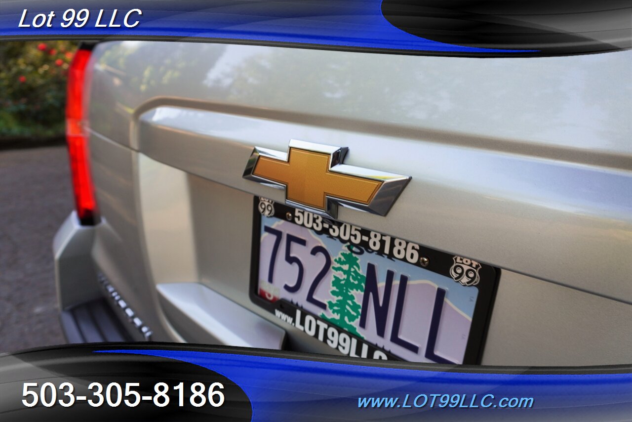 2018 Chevrolet Suburban LT 4X4 V8 5.3L Auto Heated Leather Seats  GPS 3 row seating DVD Premium Wheels Newer Tires - Photo 33 - Milwaukie, OR 97267