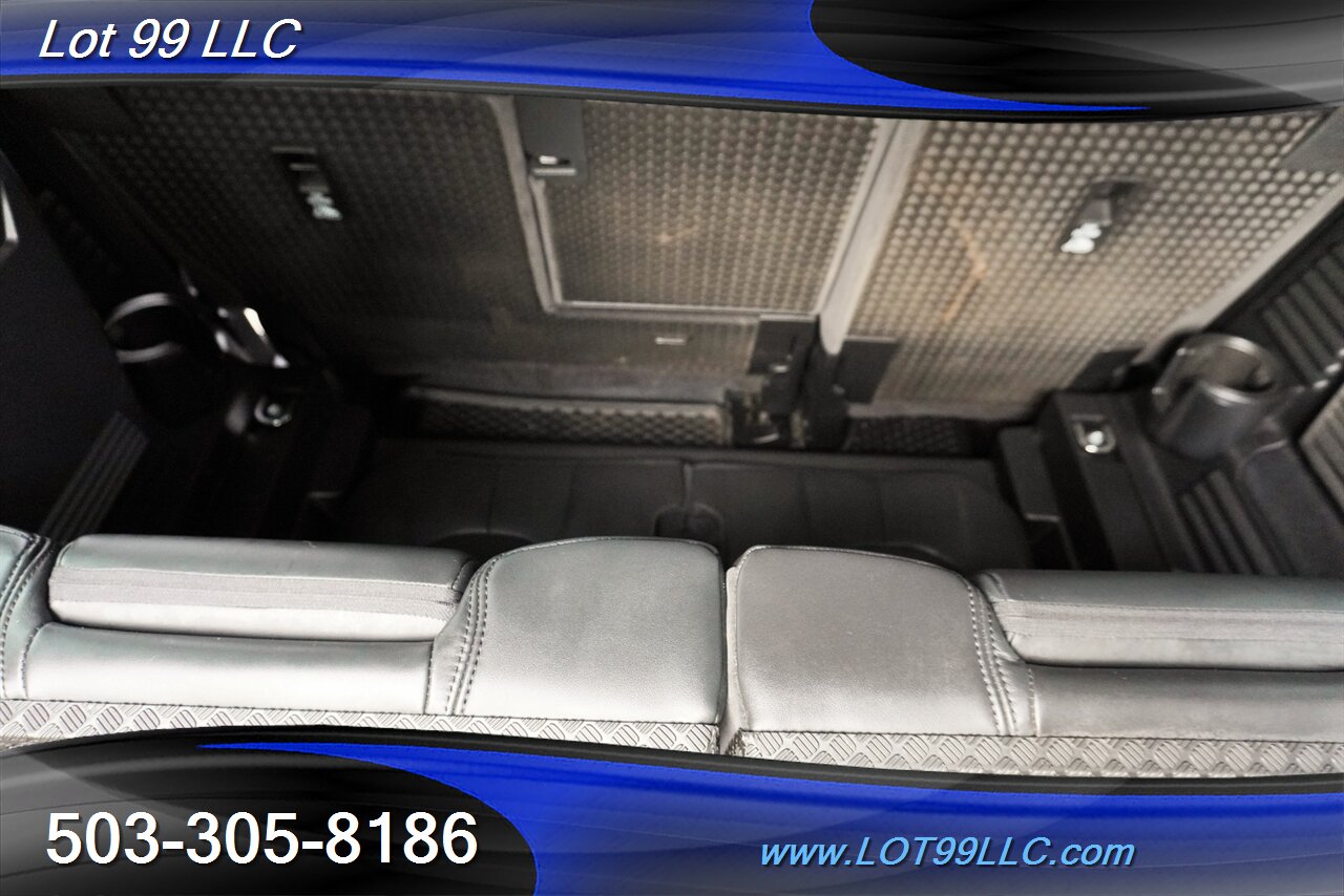 2021 Land Rover Defender 110 X-Dynamic HSE 4X4 V6 3.0L TURBO Heated Leather Moon Roof 3 ROW SEATING 1 OWNER - Photo 17 - Milwaukie, OR 97267