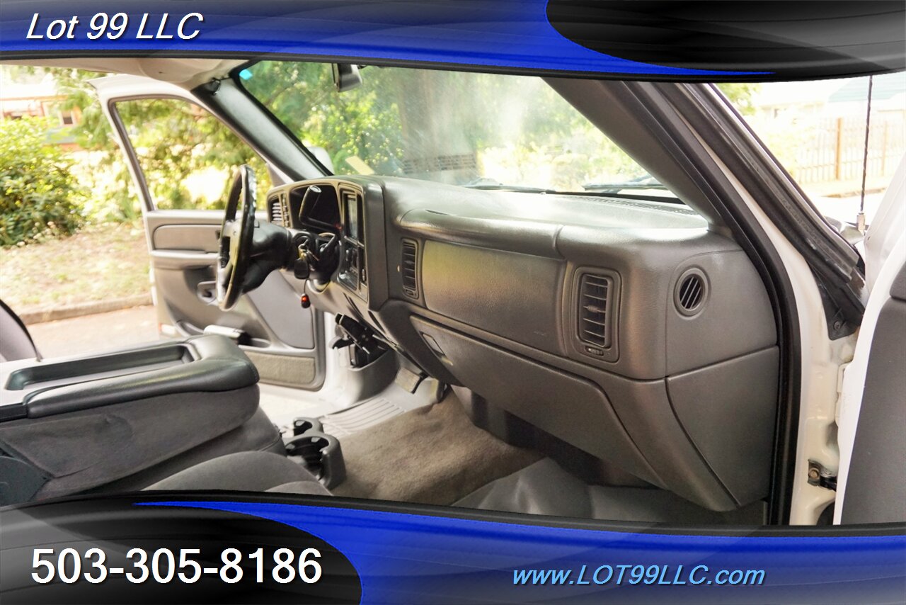 2004 GMC Sierra 2500 SLE 4dr Extended Cab 4X4 6.6L Duramax long bed   - Photo 15 - Milwaukie, OR 97267