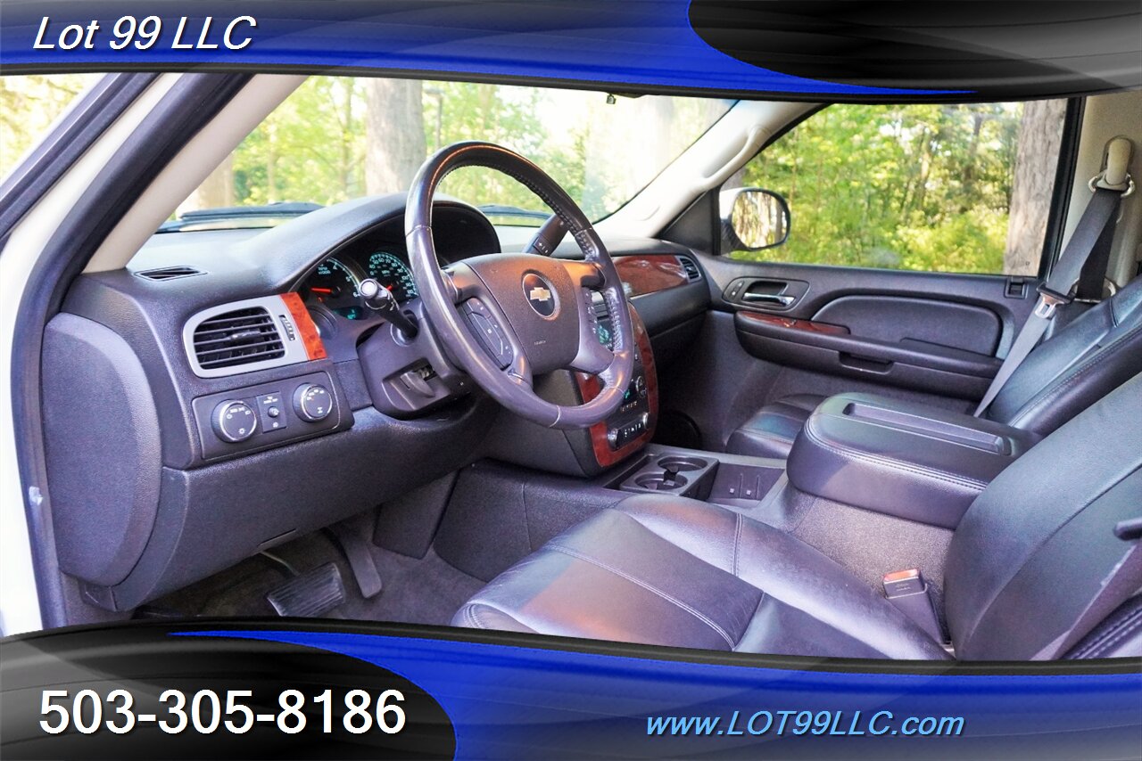 2009 Chevrolet Suburban LT 4X4 V8 5.3L Auto Heated Leather Seats 3 ROW  Seating Premium Wheels Newer Tires - Photo 12 - Milwaukie, OR 97267