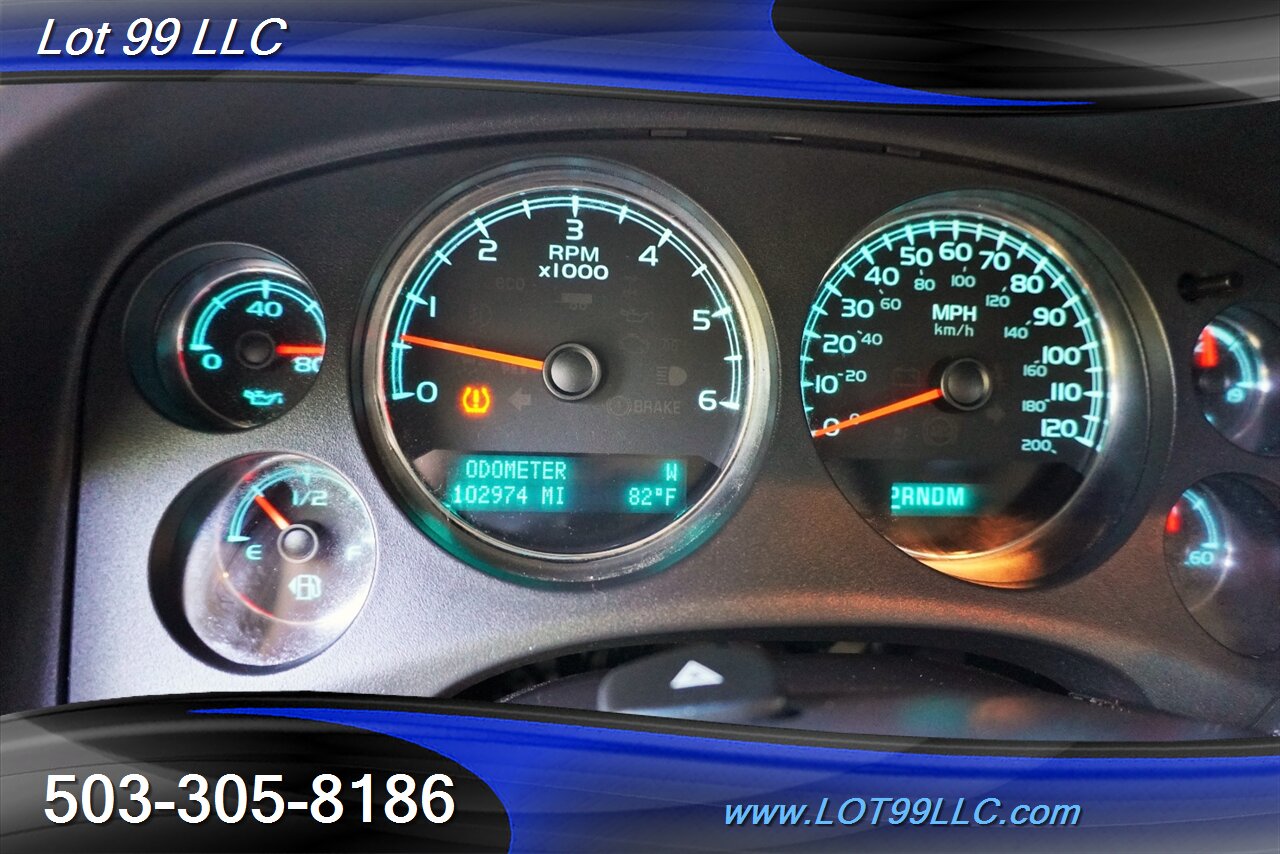 2009 Chevrolet Suburban LT 4X4 V8 5.3L Auto Heated Leather Seats 3 ROW  Seating Premium Wheels Newer Tires - Photo 21 - Milwaukie, OR 97267