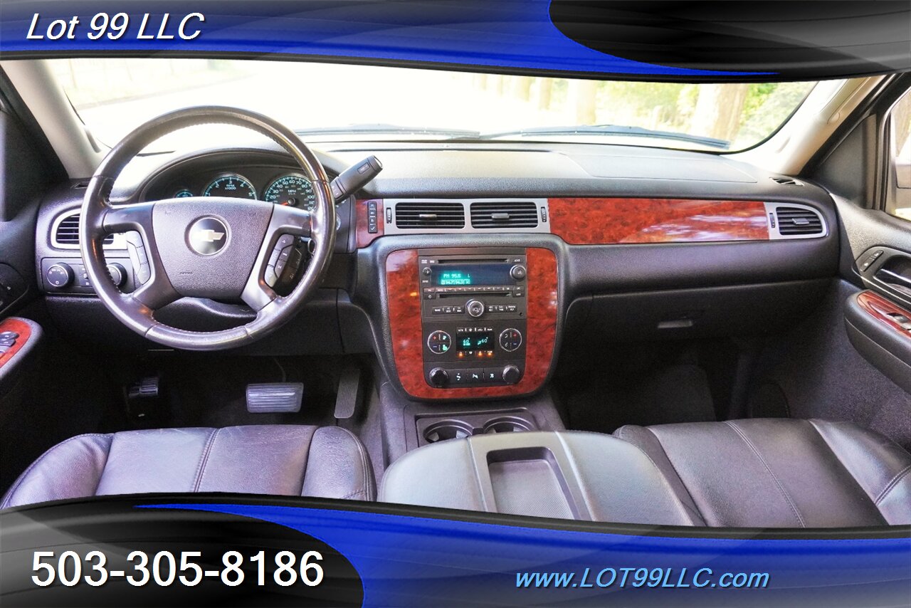 2009 Chevrolet Suburban LT 4X4 V8 5.3L Auto Heated Leather Seats 3 ROW  Seating Premium Wheels Newer Tires - Photo 2 - Milwaukie, OR 97267