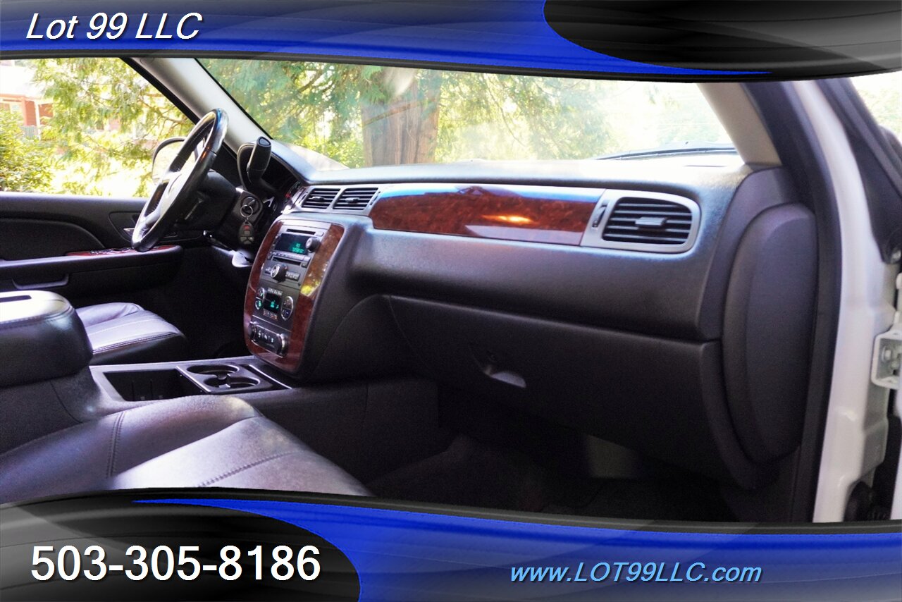 2009 Chevrolet Suburban LT 4X4 V8 5.3L Auto Heated Leather Seats 3 ROW  Seating Premium Wheels Newer Tires - Photo 18 - Milwaukie, OR 97267