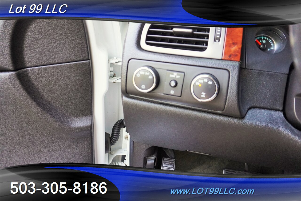 2009 Chevrolet Suburban LT 4X4 V8 5.3L Auto Heated Leather Seats 3 ROW  Seating Premium Wheels Newer Tires - Photo 26 - Milwaukie, OR 97267