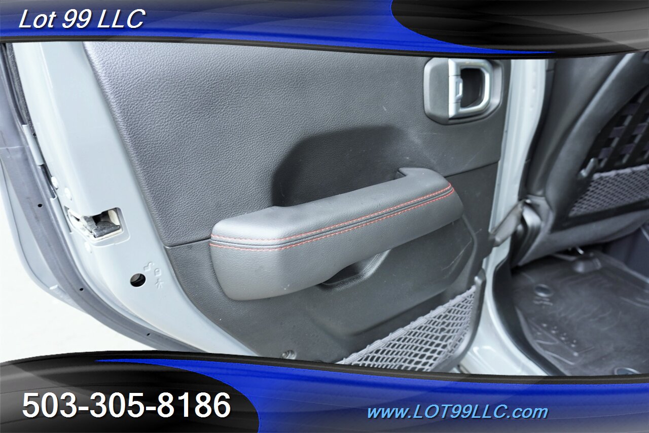 2022 Jeep Gladiator Rubicon 4X4 Rubicon 3.0l Eco Diesel 8 speed trans Leather Seats - Photo 15 - Milwaukie, OR 97267