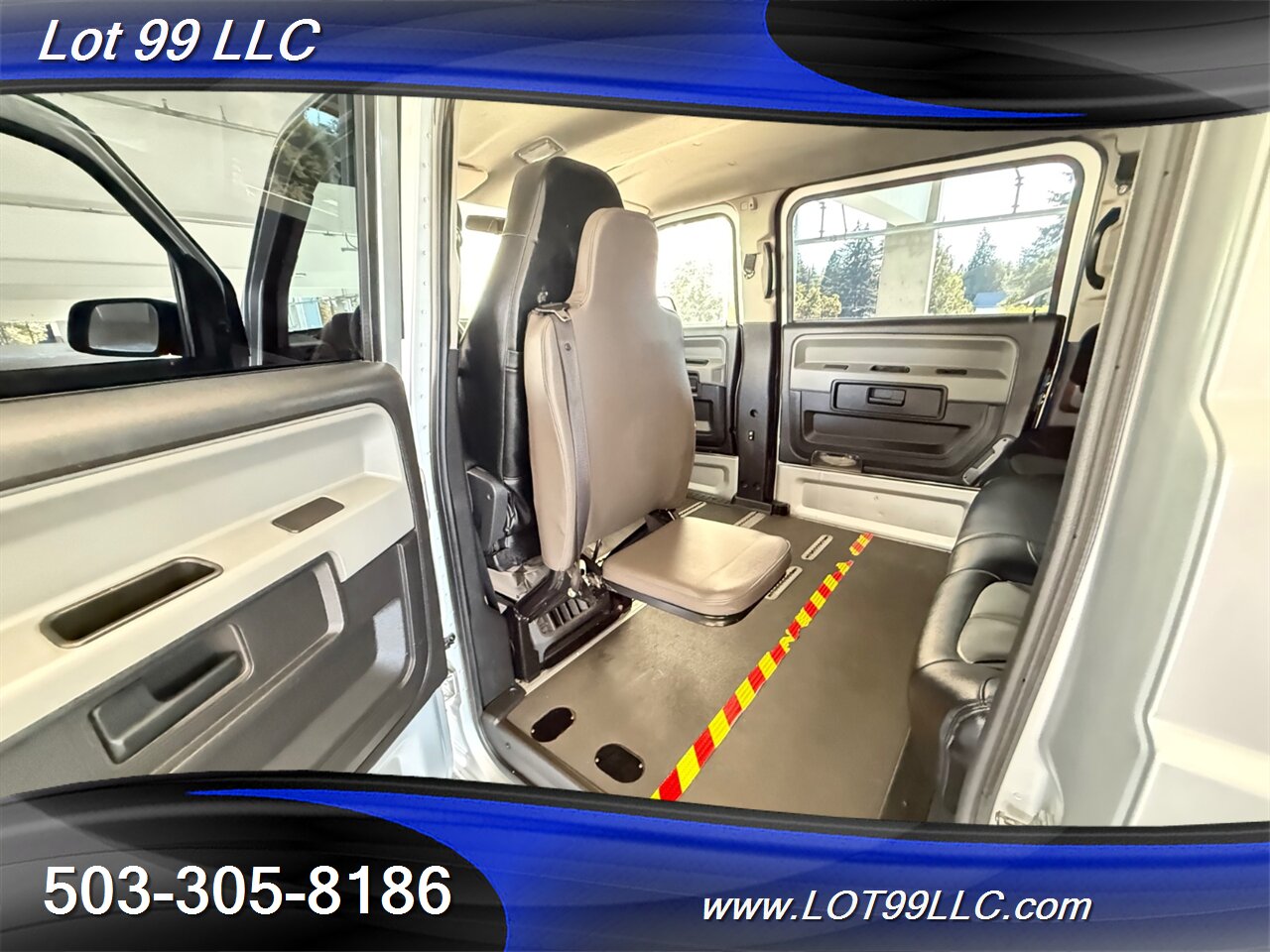 2014 Mobility Ventures MV-1 WHEELCHAIR VAN DX 76k Miles 4.6L V8 Roof Top AC Unit - Photo 10 - Milwaukie, OR 97267