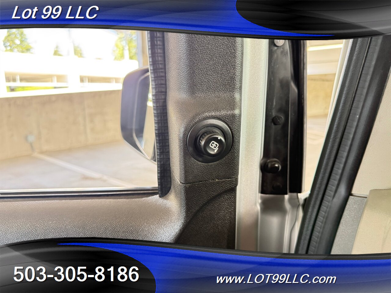 2014 Mobility Ventures MV-1 WHEELCHAIR VAN DX 76k Miles 4.6L V8 Roof Top AC Unit - Photo 41 - Milwaukie, OR 97267