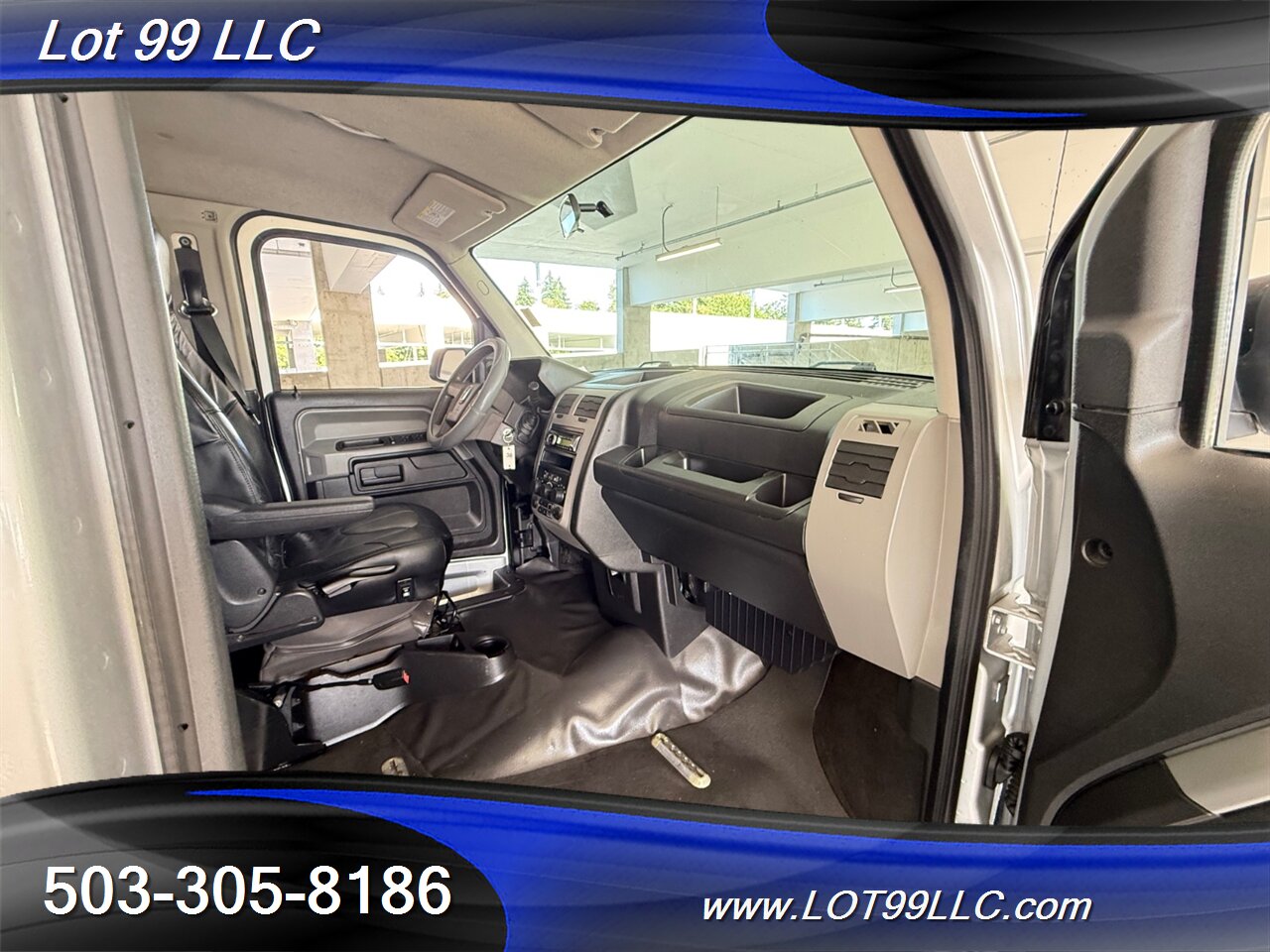 2014 Mobility Ventures MV-1 WHEELCHAIR VAN DX 76k Miles 4.6L V8 Roof Top AC Unit - Photo 44 - Milwaukie, OR 97267