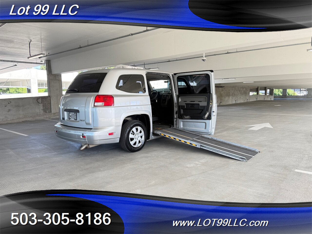 2014 Mobility Ventures MV-1 WHEELCHAIR VAN DX 76k Miles 4.6L V8 Roof Top AC Unit - Photo 2 - Milwaukie, OR 97267