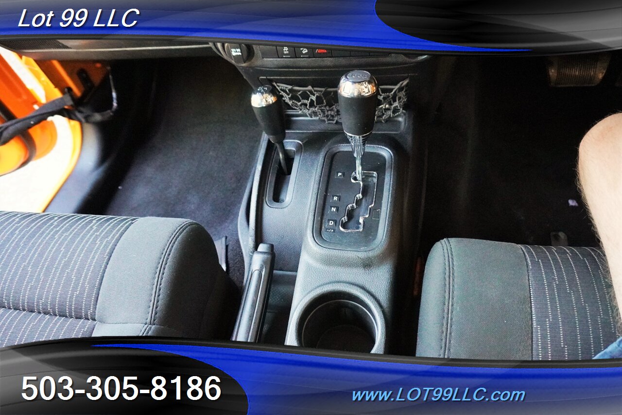 2012 Jeep Wrangler Unlimited Sport RHD 4X4 V6 Auto HARD TOP LIFTED  Premium Wheels Newer Tires RIGHT HAND DRIVE 1 OWNER - Photo 24 - Milwaukie, OR 97267