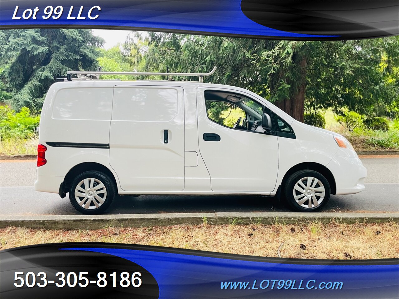 2020 Nissan NV200 SV SV Mini Cargo Van 1-Ow   - Photo 7 - Milwaukie, OR 97267