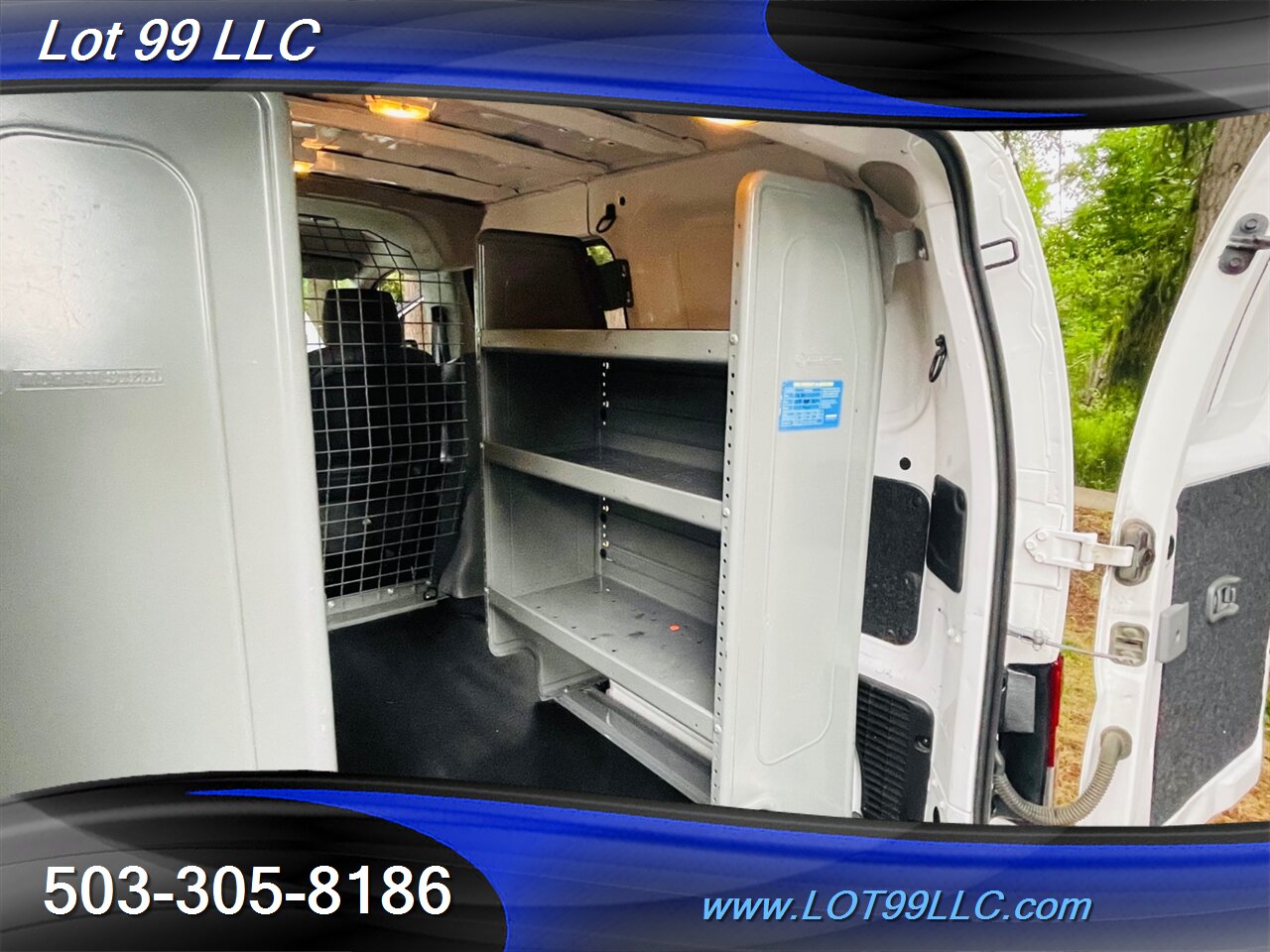 2020 Nissan NV200 SV SV Mini Cargo Van 1-Ow   - Photo 33 - Milwaukie, OR 97267