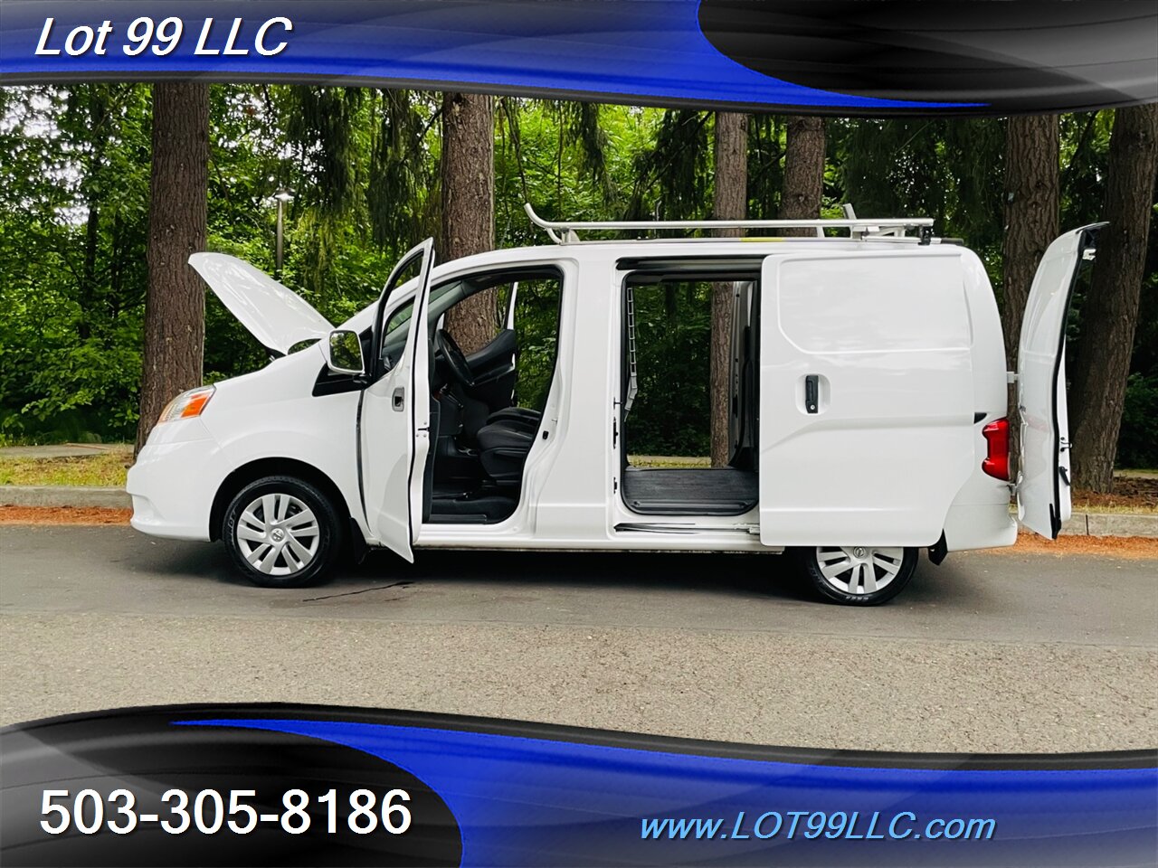 2020 Nissan NV200 SV SV Mini Cargo Van 1-Ow   - Photo 18 - Milwaukie, OR 97267