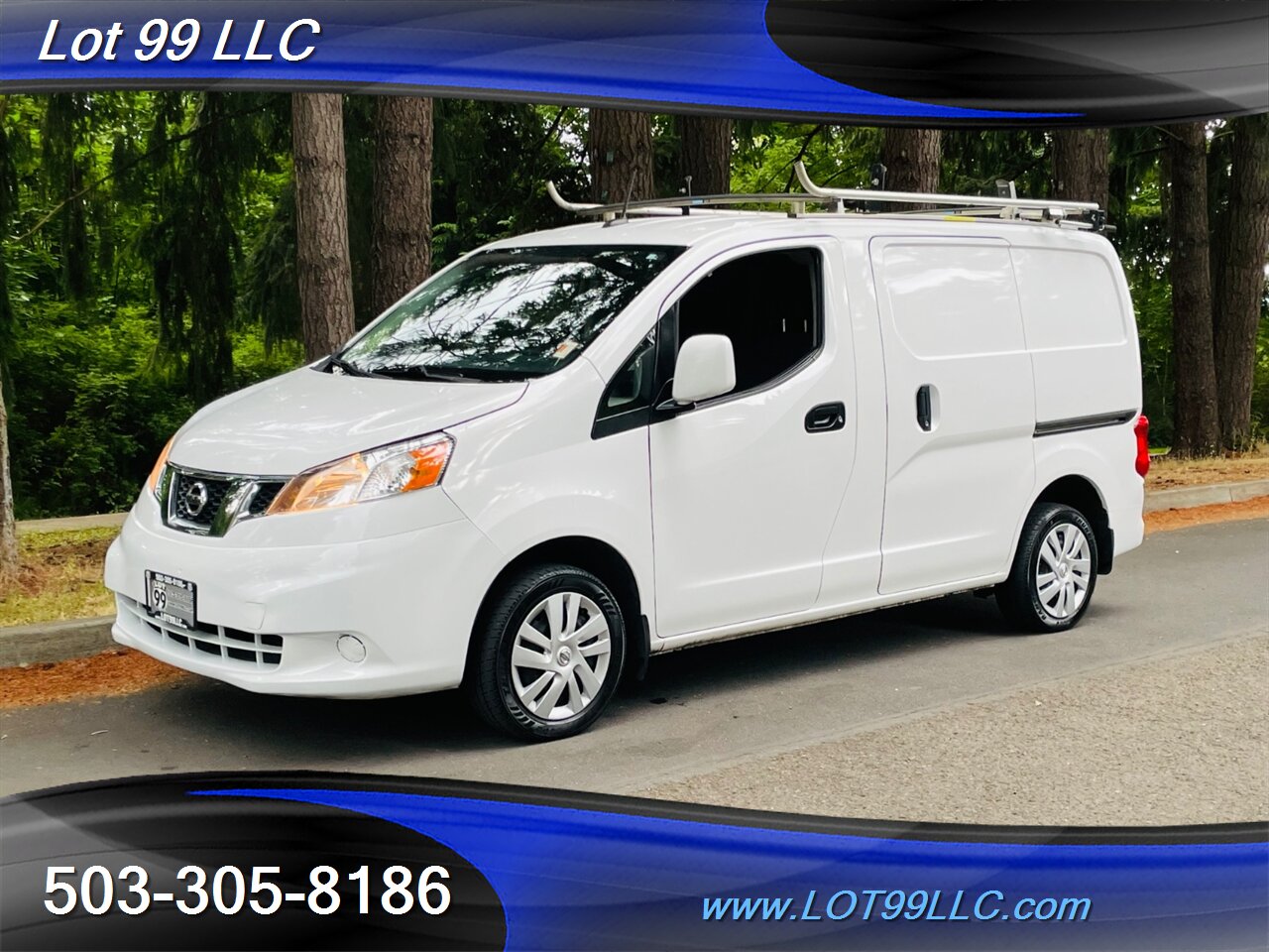 2020 Nissan NV200 SV SV Mini Cargo Van 1-Ow   - Photo 2 - Milwaukie, OR 97267