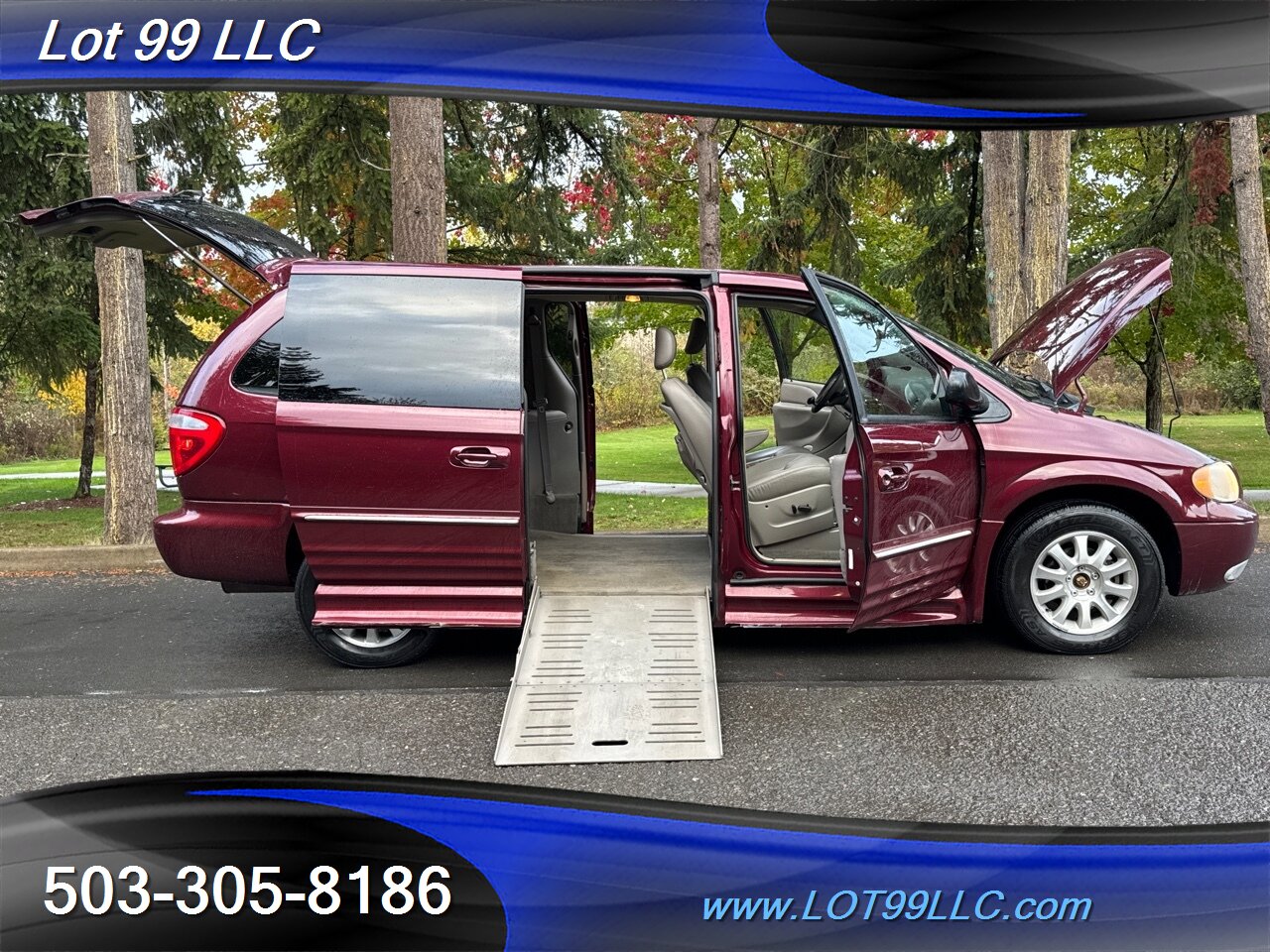 2002 Chrysler Town & Country LXi 83k Miles Wheel Chair Van Power Ramp   - Photo 1 - Milwaukie, OR 97267