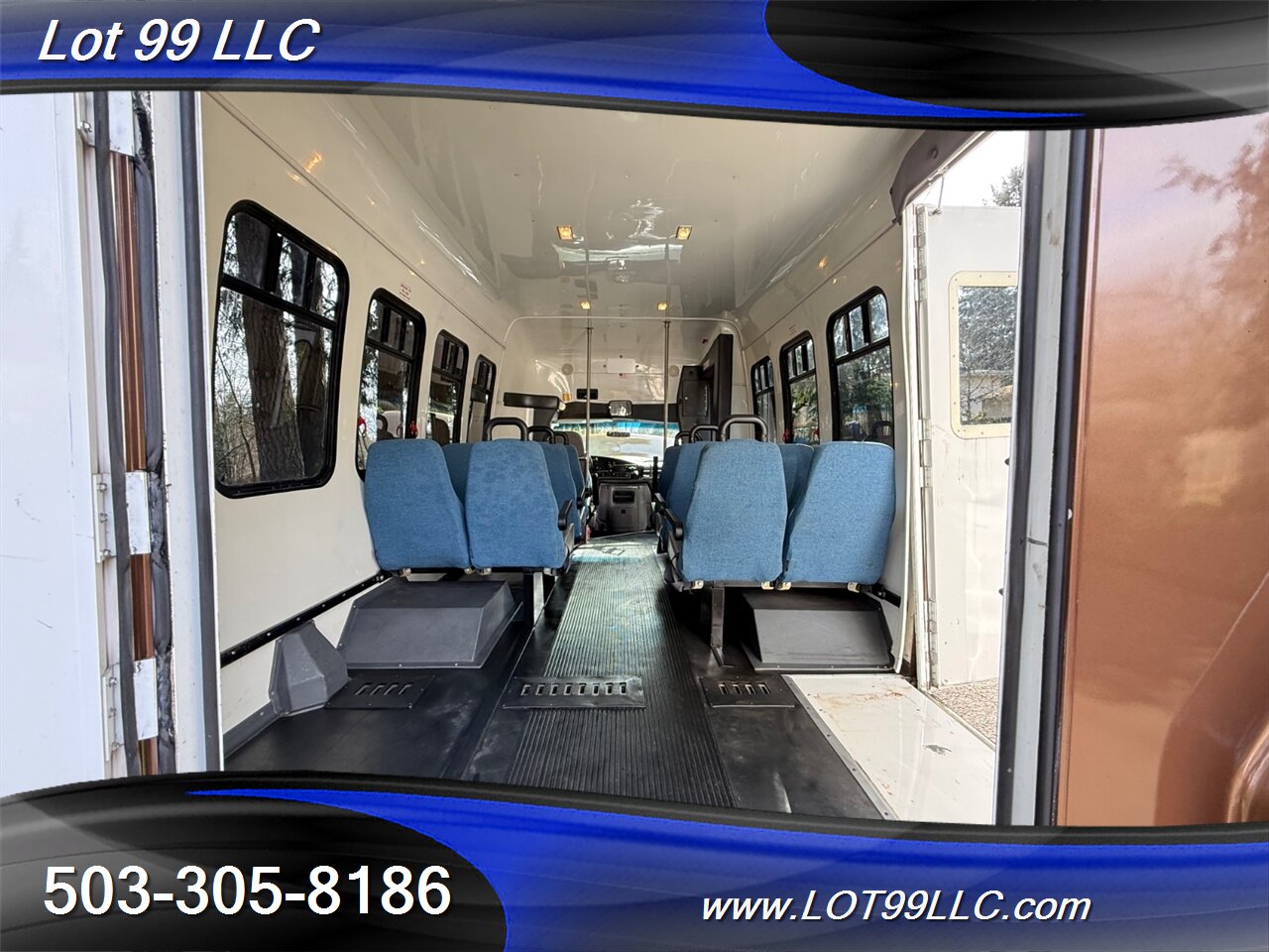 2002 Ford E-Series Van E350 SD 97k Miles 1-Owner 13 Passenger Shuttle Bus  Carrier Rear Air Conditioning Dually - Photo 37 - Milwaukie, OR 97267