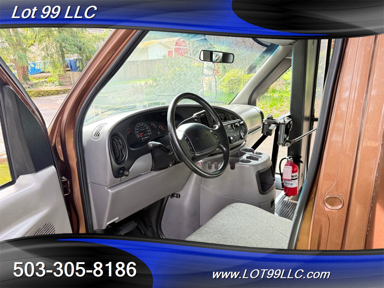 2002 Ford E-Series Van E350 SD 97k Miles 1-Owner 13 Passenger Shuttle Bus  Carrier Rear Air Conditioning Dually - Photo 28 - Milwaukie, OR 97267