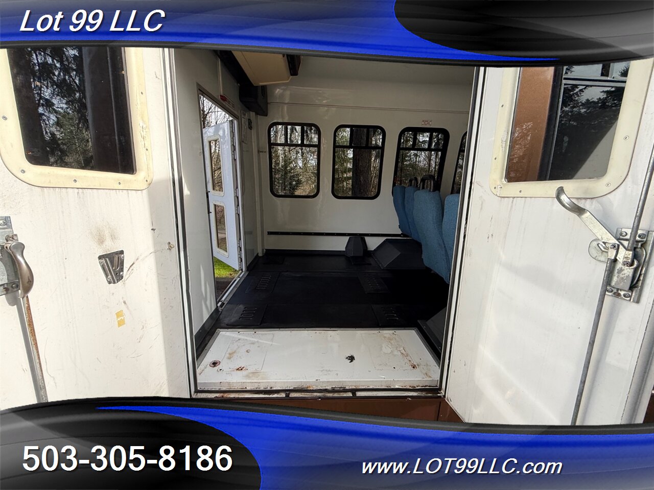 2002 Ford E-Series Van E350 SD 97k Miles 1-Owner 13 Passenger Shuttle Bus  Carrier Rear Air Conditioning Dually - Photo 38 - Milwaukie, OR 97267