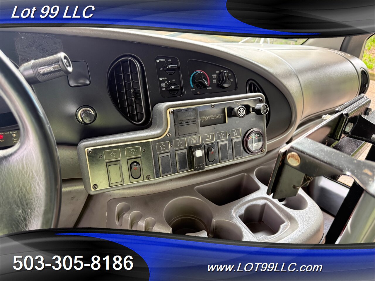 2002 Ford E-Series Van E350 SD 97k Miles 1-Owner 13 Passenger Shuttle Bus  Carrier Rear Air Conditioning Dually - Photo 30 - Milwaukie, OR 97267