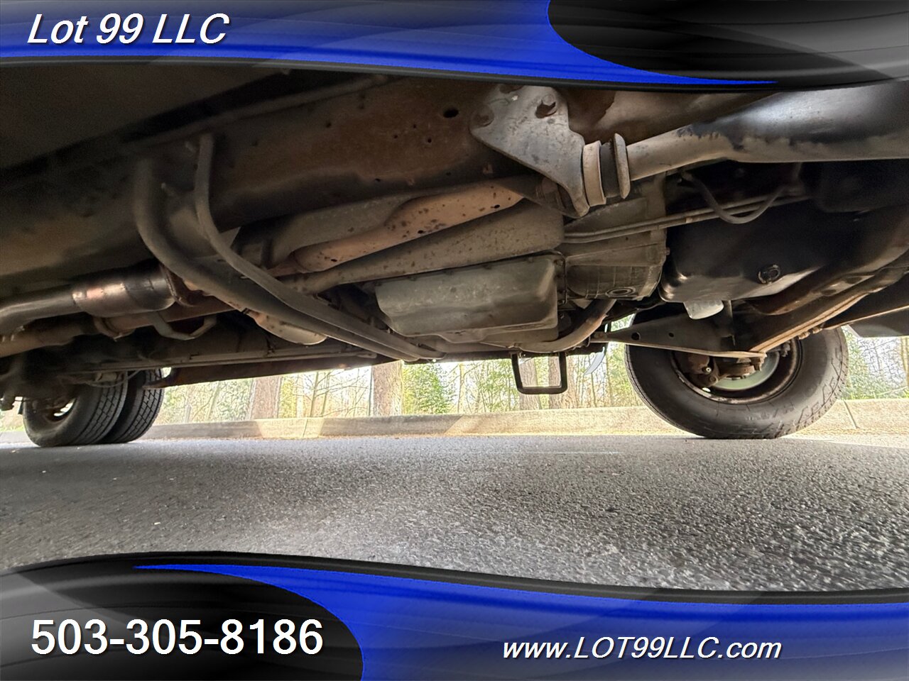 2002 Ford E-Series Van E350 SD 97k Miles 1-Owner 13 Passenger Shuttle Bus  Carrier Rear Air Conditioning Dually - Photo 47 - Milwaukie, OR 97267