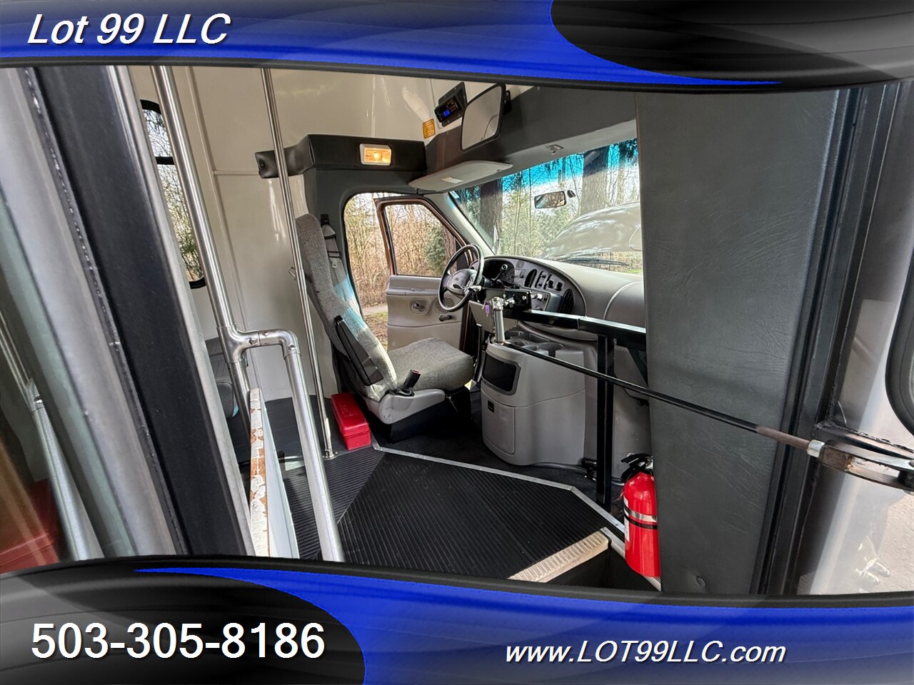 2002 Ford E-Series Van E350 SD 97k Miles 1-Owner 13 Passenger Shuttle Bus  Carrier Rear Air Conditioning Dually - Photo 40 - Milwaukie, OR 97267